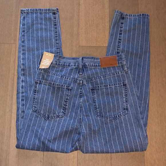 NWT 🆕 Madewell The Perfect Vintage Crop Jean - Picture 2 of 4